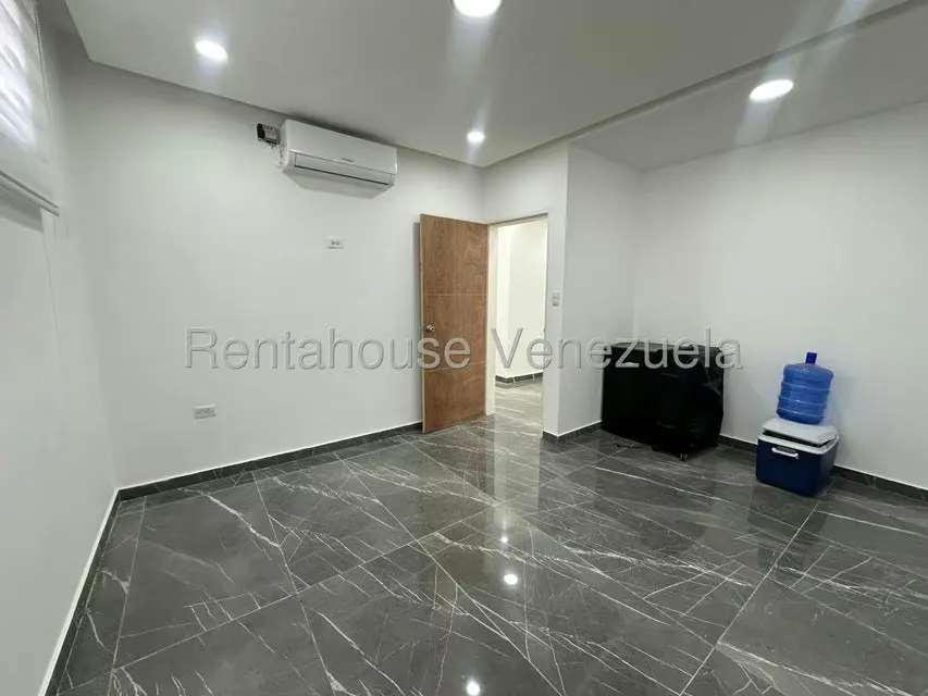 Apartamento (1 Nivel) en Venta en Conjunto Residencial Los Angeles, Aragua - 13