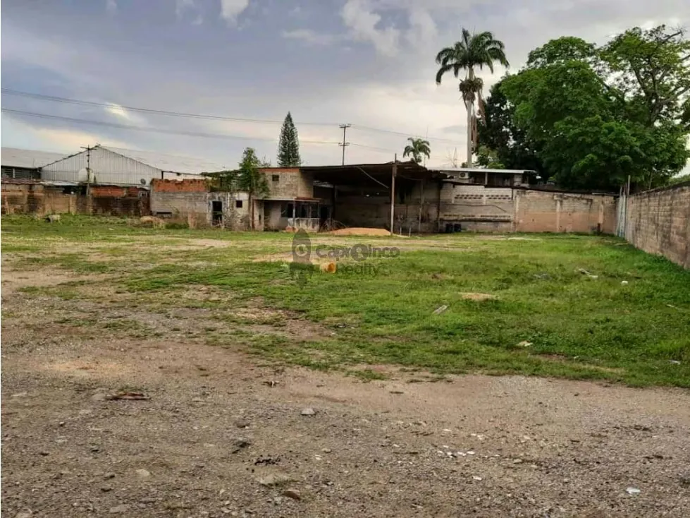 Se vende o se alquila Terreno en Los Guayos - 4