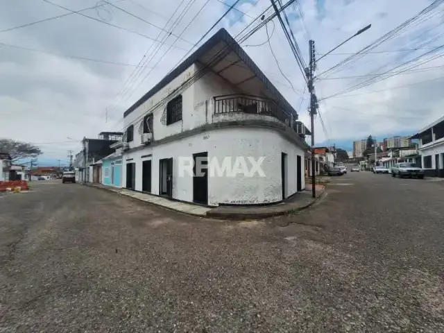 SE ALQUILA LOCAL EN PUEBLO NUEVO