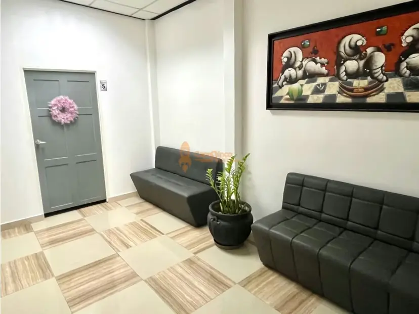 Consultorios Medicos en Alquiler ubicado en Valencia Urb. El Viñedo.