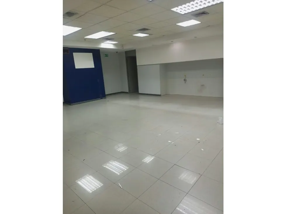 Vendo/alquilo local 86m2 Centro Letonia 3920 - 2