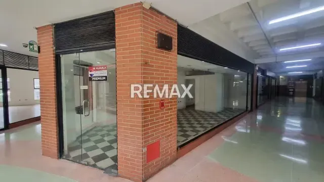 LOCAL COMERCIAL EN ALQUILER NIVEL 1 (N1-66) C.C. GALERIA LAS AMERICAS