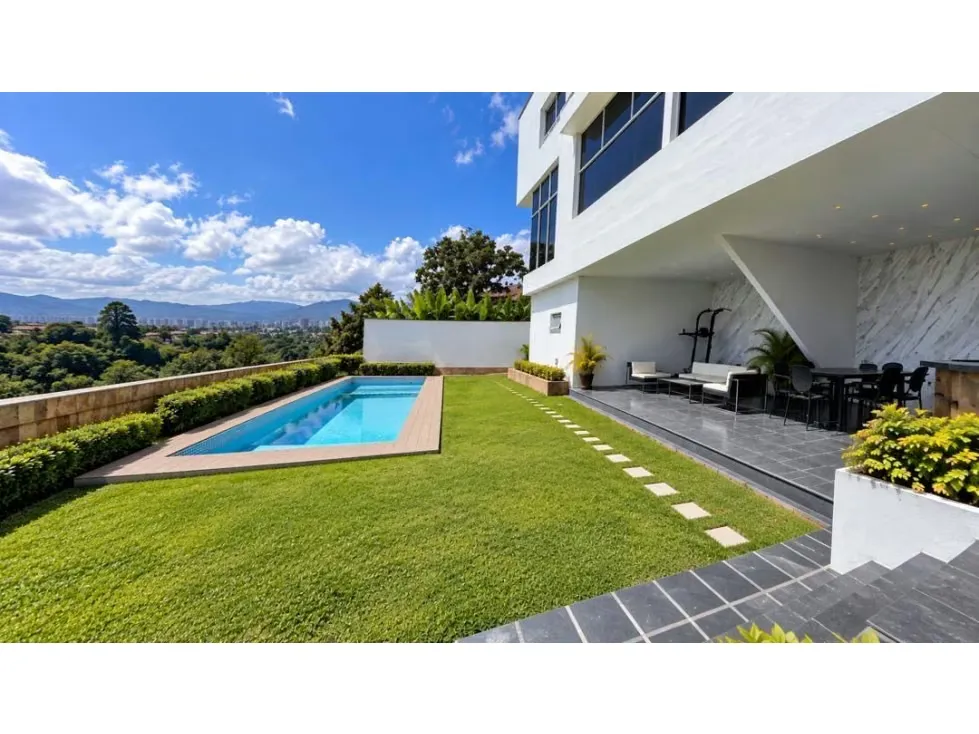Vendo Espectacular Casa en Altos de Los Guayabitos de 730 m2 - 2