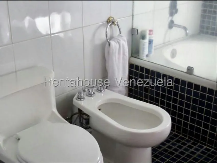 Casa (Multipes Niveles) en Alquiler en Altamira, Distrito Metropolitano - 11