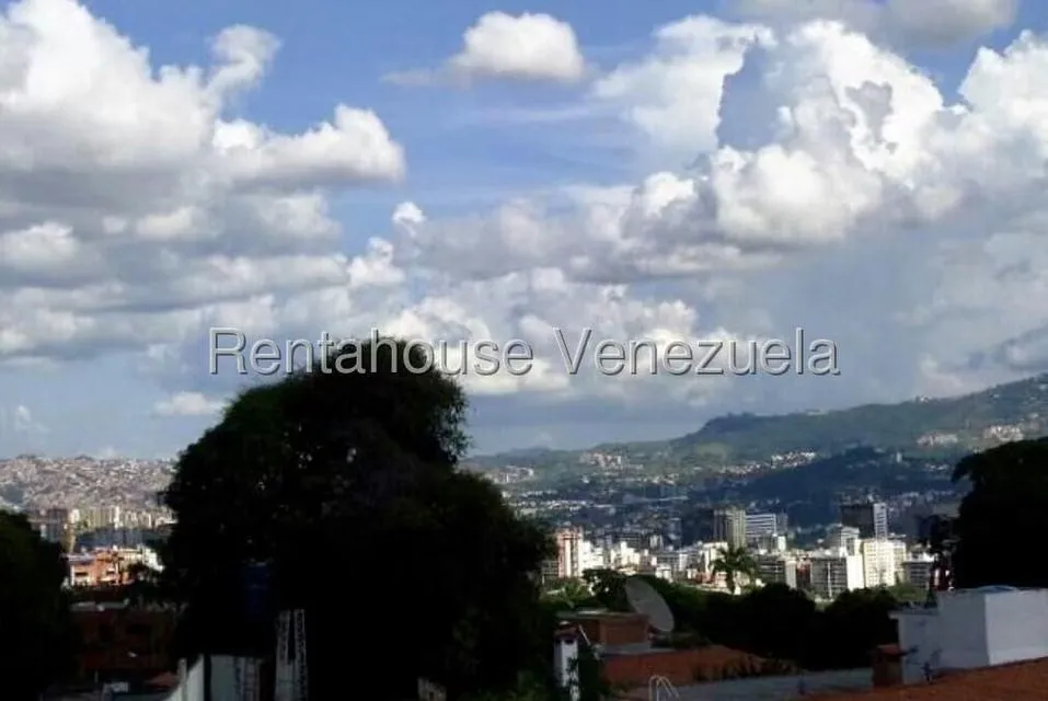Casa (Multipes Niveles) en Alquiler en Altamira, Distrito Metropolitano - 3