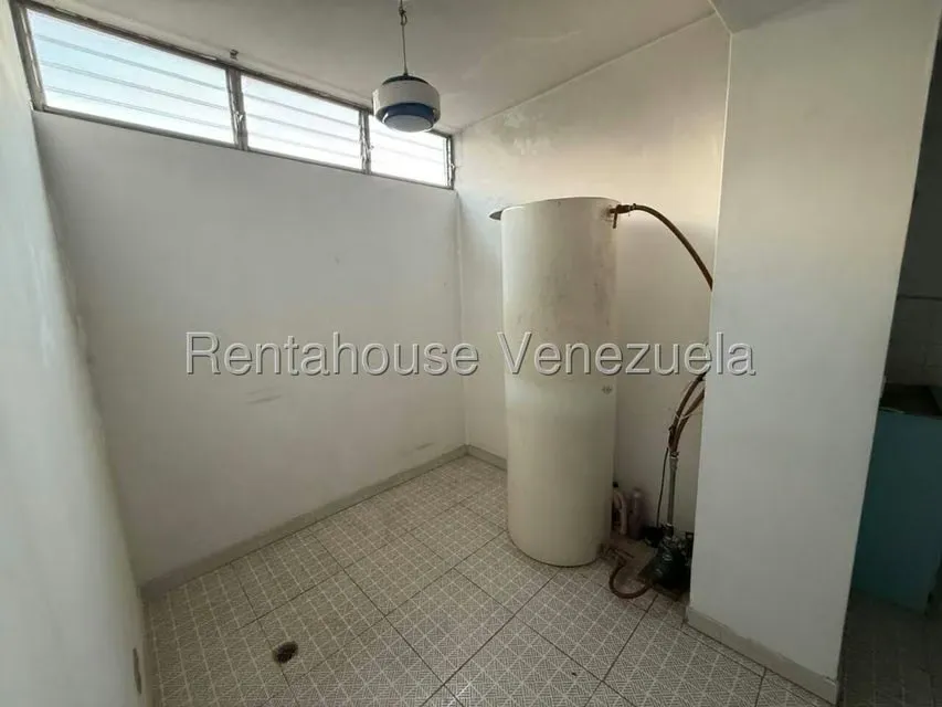 Apartamento (1 Nivel) en Venta en Colinas de Bello Monte, Distrito Metropolitano - 11