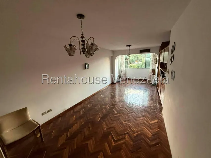 Apartamento (1 Nivel) en Venta en Colinas de Bello Monte, Distrito Metropolitano - 3