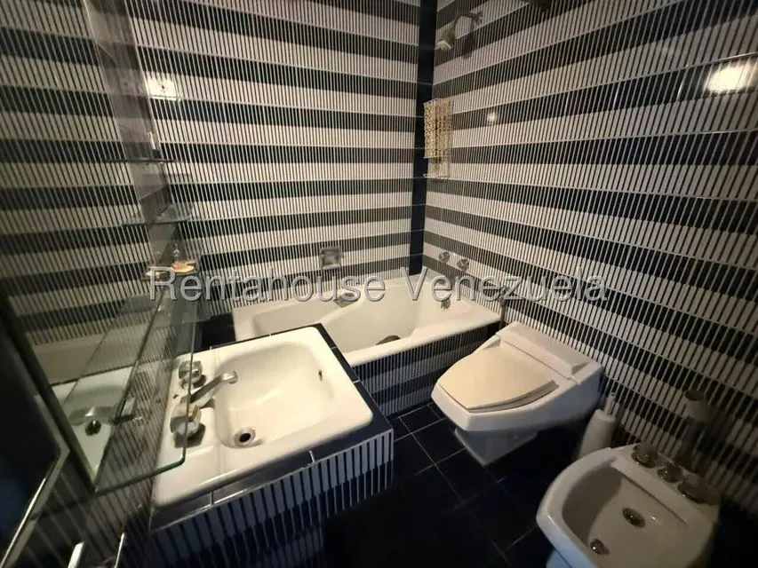 Apartamento (1 Nivel) en Venta en Colinas de Bello Monte, Distrito Metropolitano - 6
