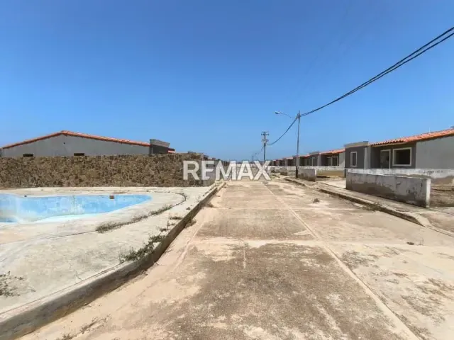 ACOGEDORA Y BIEN DISTRIBUIDA CASA EN VENTA EN PUNTA DE PIEDRAS, ISLA DE MARGARITA - 15
