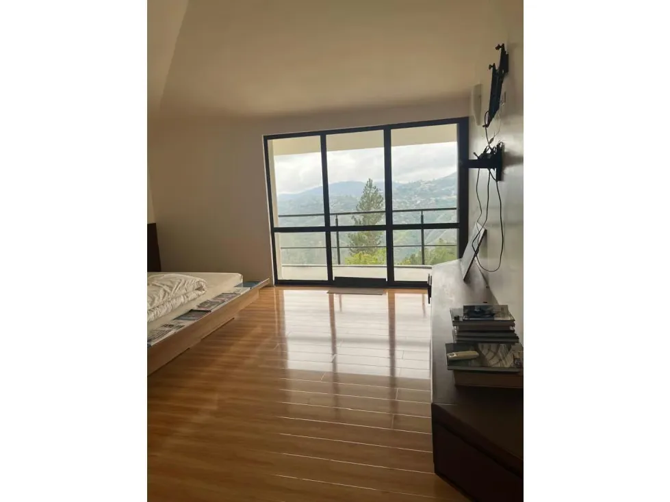 Vendo impresionante quinta 1700m2 Monte Elena - Baruta 8038 - 30