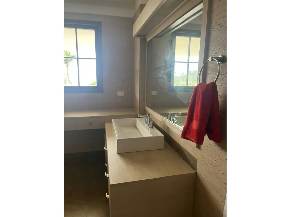 Vendo impresionante quinta 1700m2 Monte Elena - Baruta 8038 - 32