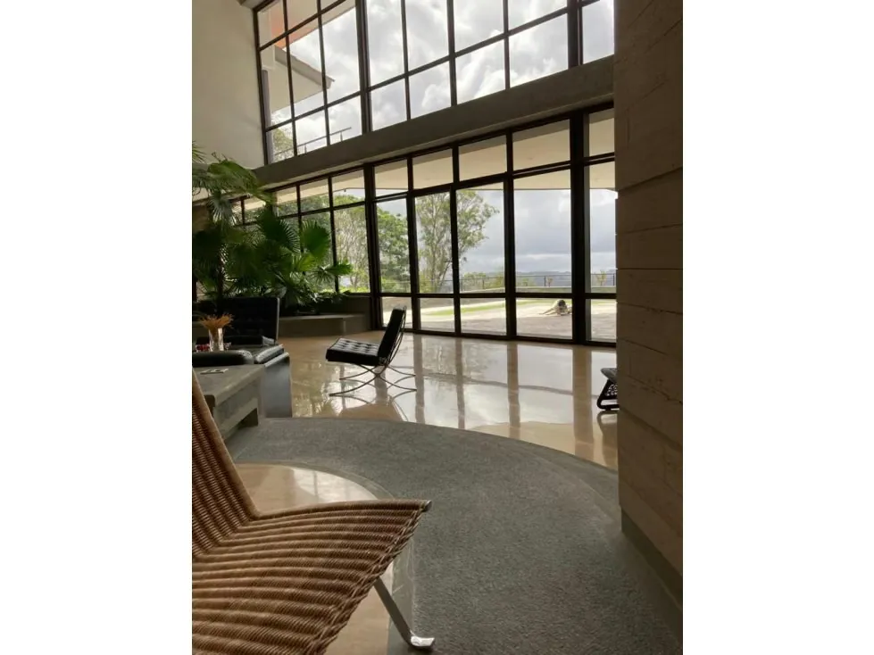 Vendo impresionante quinta 1700m2 Monte Elena - Baruta 8038 - 7