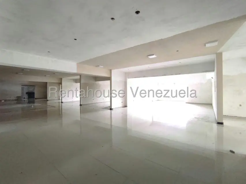 Local Comercial en Venta en Avenida 19 de Abril, Aragua - 3