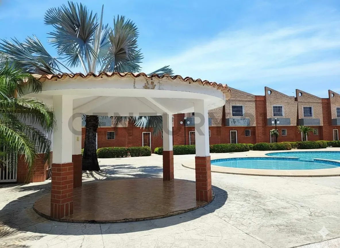 VENTA TOWNHOUSE CUIDAD FLAMINGO 4HAB/3BAÑOS/1PUESTO - 10