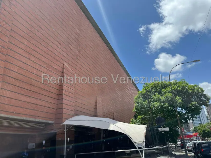 Local Comercial en Alquiler en La Castellana, Distrito Metropolitano