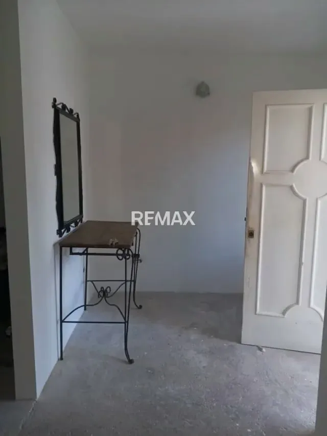EN VENTA BELLA CASA QUINTA EN OBRA BLANCA- CORDERO - 3