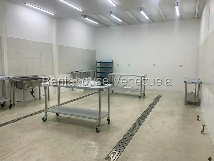 Local Comercial en Alquiler en Los Chorros, Distrito Metropolitano - 15