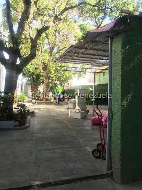 Local Comercial en Alquiler en Los Chorros, Distrito Metropolitano - 8