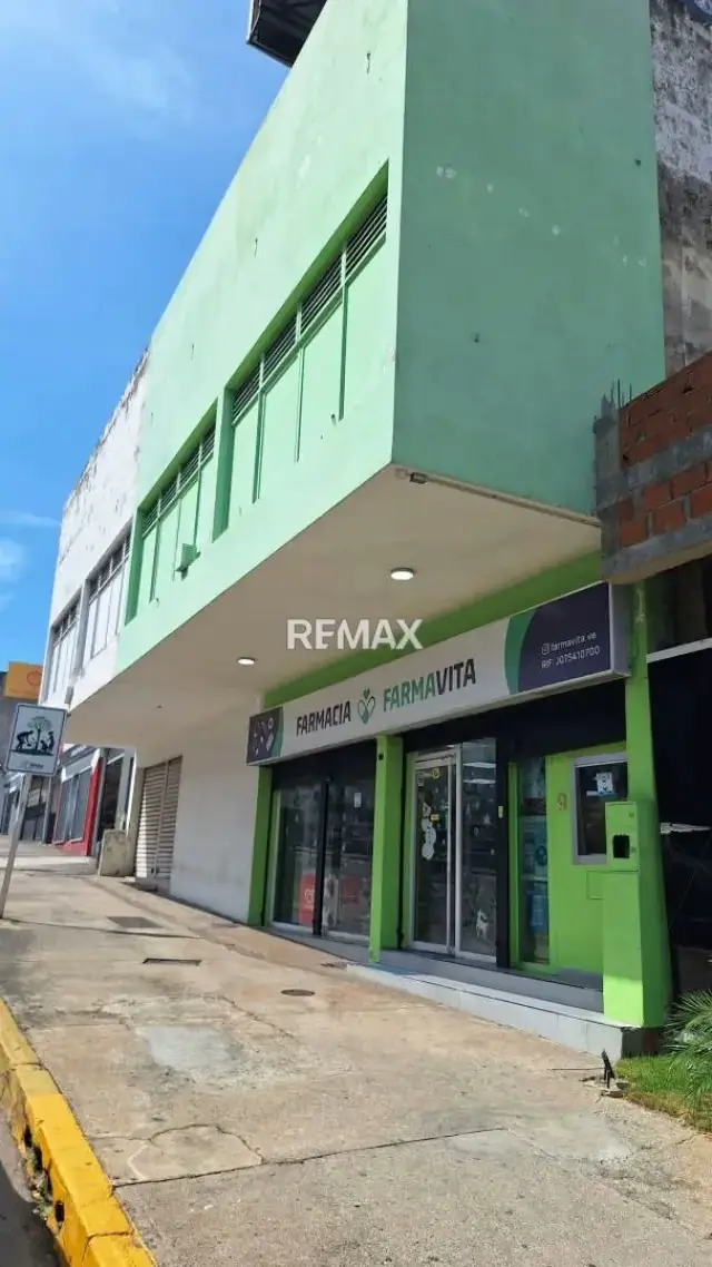 Se Vende Fondo de Comercio Farmacia en Avenida Cedeño Valencia