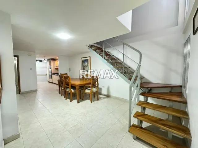 Apartamento Amoblado en alquiler, penthouse edificio Morca Barrio Obrero - 2