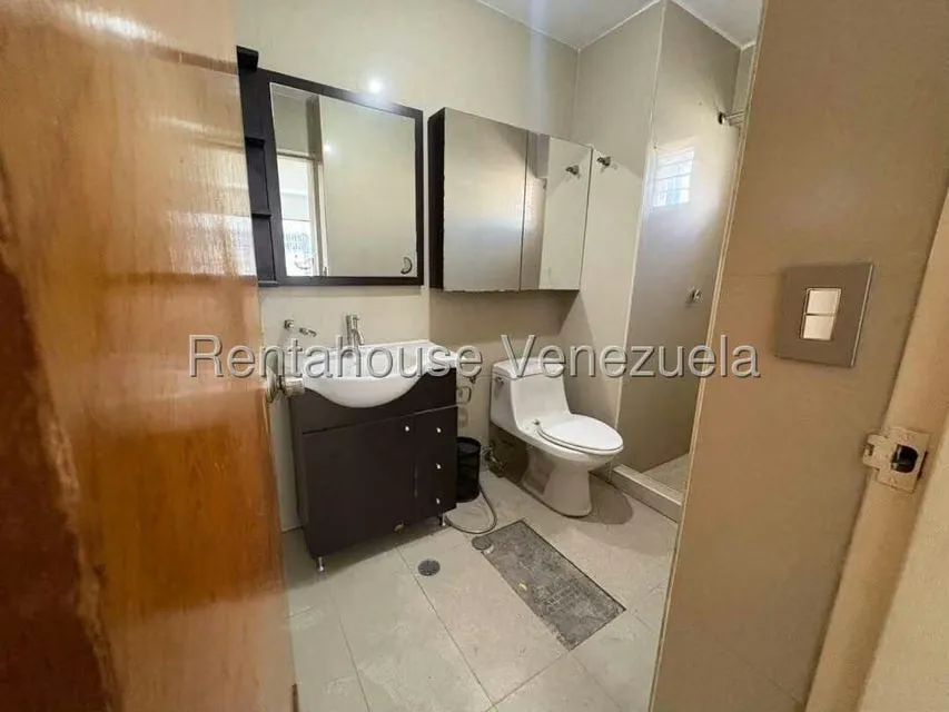 Apartamento (1 Nivel) en Venta en Parroquia La Candelaria, Distrito Metropolitano - 7