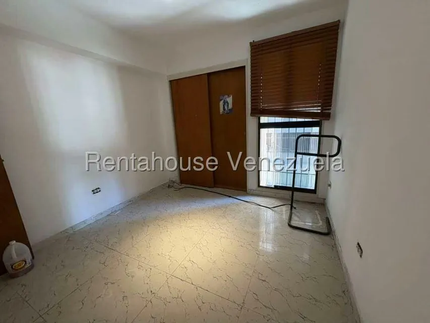 Apartamento (1 Nivel) en Venta en Parroquia La Candelaria, Distrito Metropolitano - 10