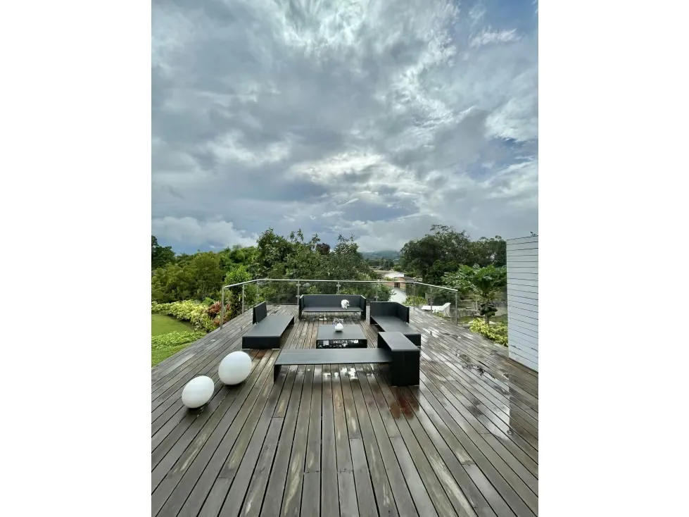 En venta casa 900m2 5h+2s/5.5+s/6p La Lagunita - 5