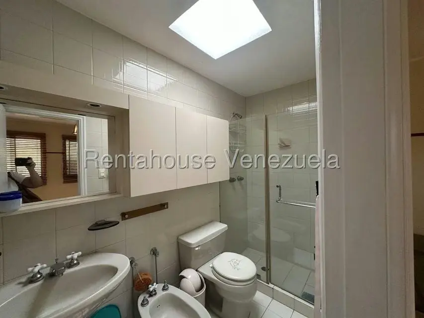 Apartamento (Penthouse) en Venta en Cumbres de Curumo, Distrito Metropolitano - 35