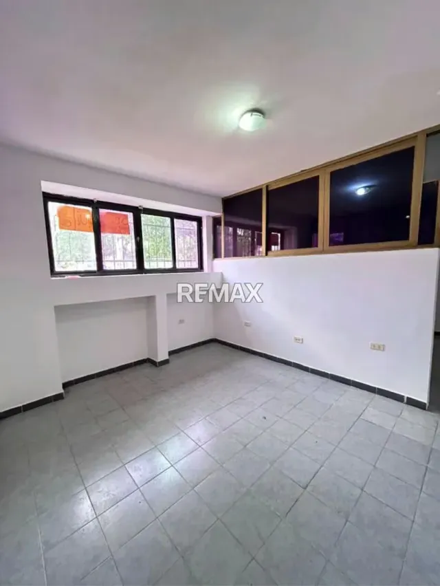 Venta de Local Comercial Avenida Carlos Sanda Planta Baja