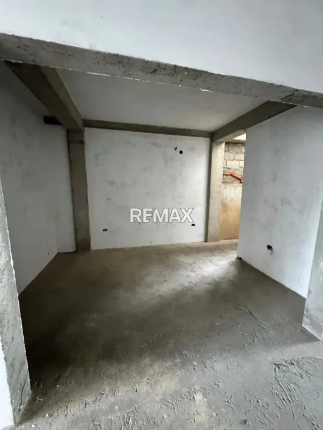 En Venta Edificio de 3 niveles ubicado en Guanare, Av. 1 del Sector La Comunidad, Guanare, Portuguesa, Venezuela - 8