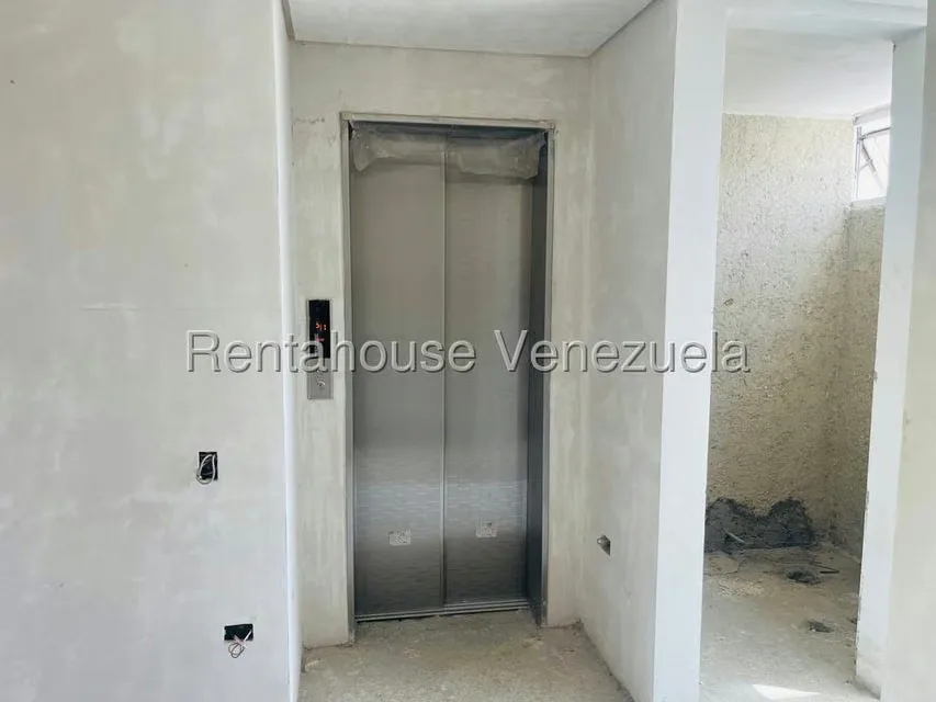 Apartamento (Multiples Niveles) en Venta en La Castellana, Distrito Metropolitano - 14