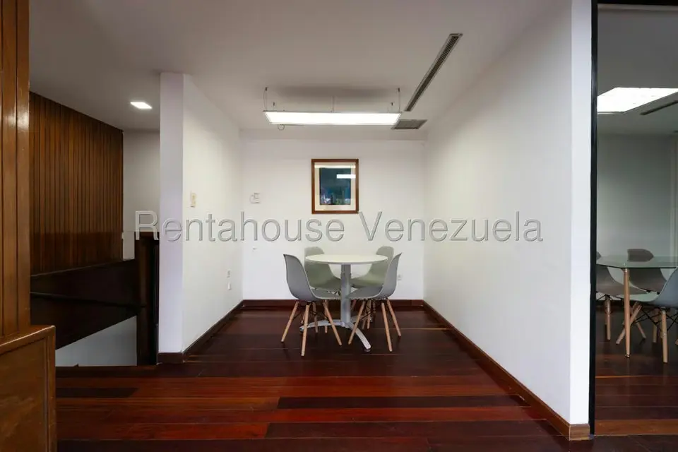 Oficina en Alquiler en Altamira, Distrito Metropolitano - 11