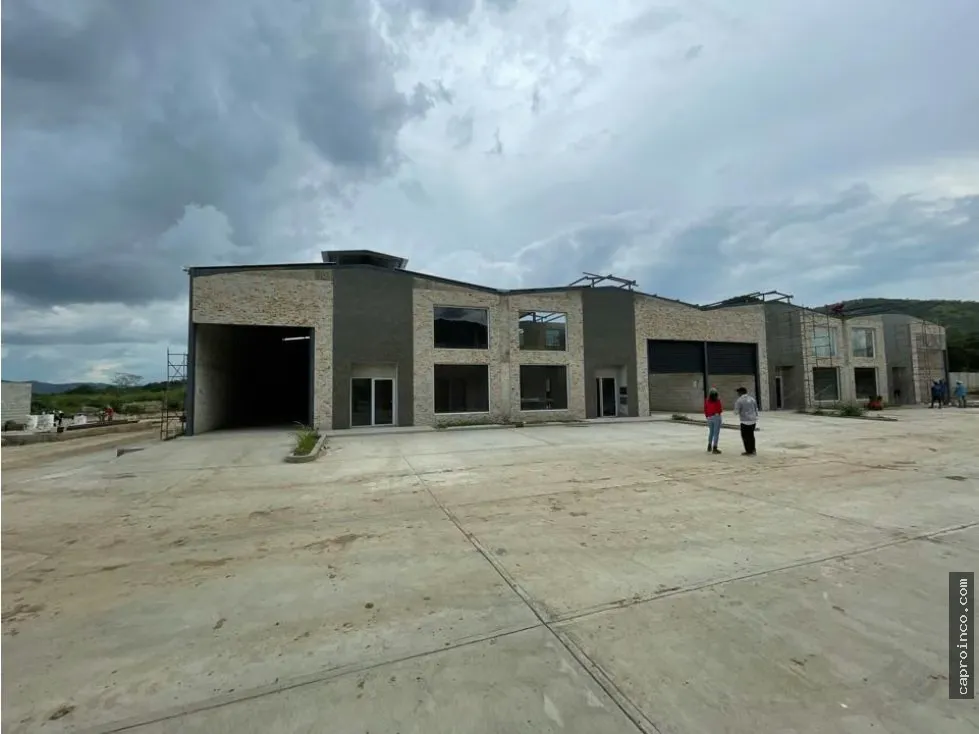 Galpón Industrial a Estrenar, Al Mejor Precio por m². TCL G 9799143 - 13