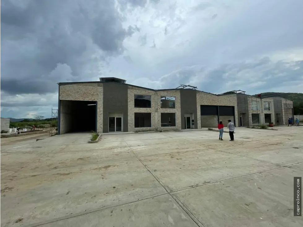 Galpón Industrial a Estrenar, Al Mejor Precio por m². TCL G 9799143 - 14