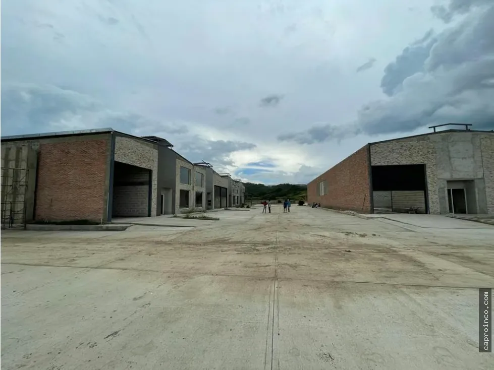 Galpón Industrial a Estrenar, Al Mejor Precio por m². TCL G 9799143 - 17
