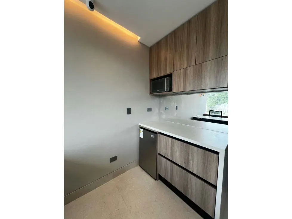 Vendo oficina 15m2 Las Mercedes 0786 - 4