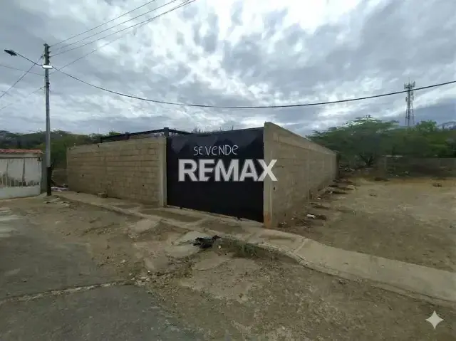 Parcela en Venta, Municipio Los Taques.
