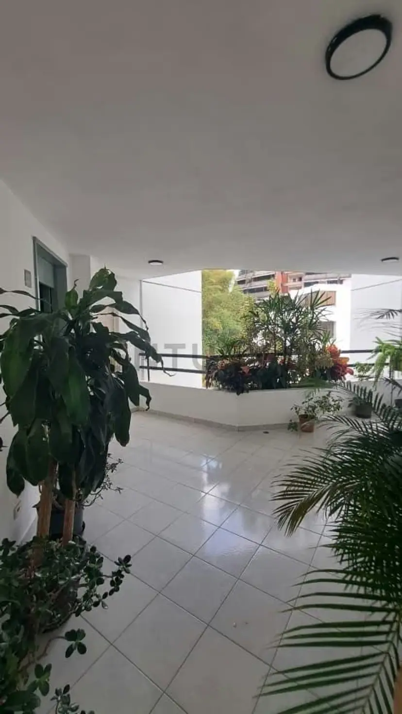 En venta Hermoso Penthouse con vista al Àvila