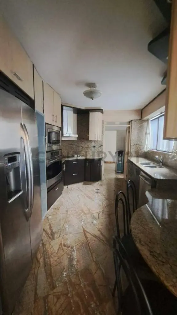 En venta Hermoso Penthouse con vista al Àvila - 5