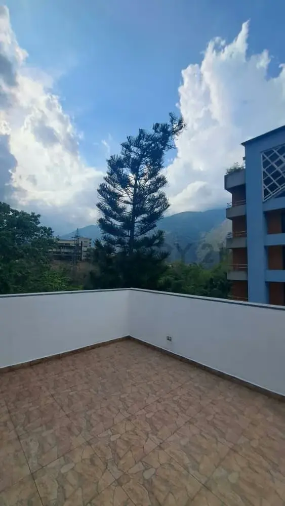 En venta Hermoso Penthouse con vista al Àvila - 9