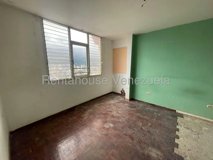 Apartamento (1 Nivel) en Venta en Colinas de Bello Monte, Distrito Metropolitano - 23