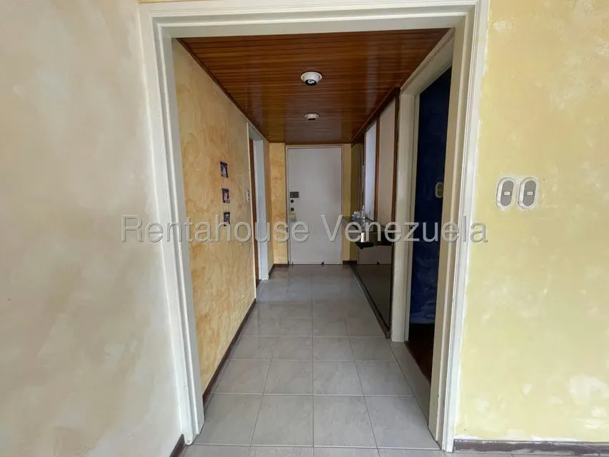 Apartamento (1 Nivel) en Venta en Colinas de Bello Monte, Distrito Metropolitano - 4
