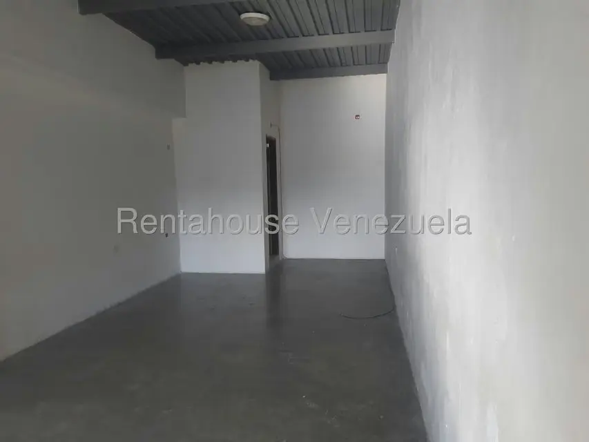 Local Comercial en Alquiler en Avenida Bolivar, Zulia - 7