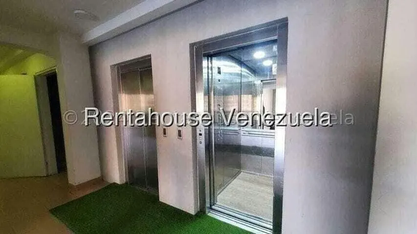 Apartamento (1 Nivel) en Venta en Miravila, Distrito Metropolitano - 9
