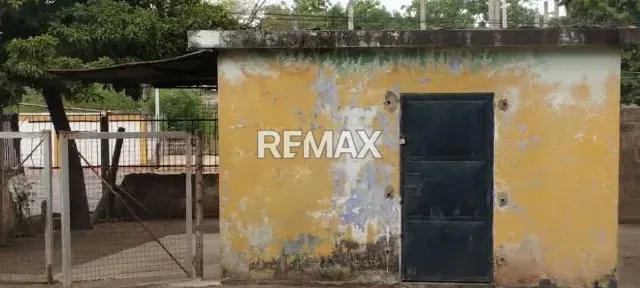 Venta de Terreno con Casa, Sector Las Amalias, Vía La Concepción. Municipio JEL - 3