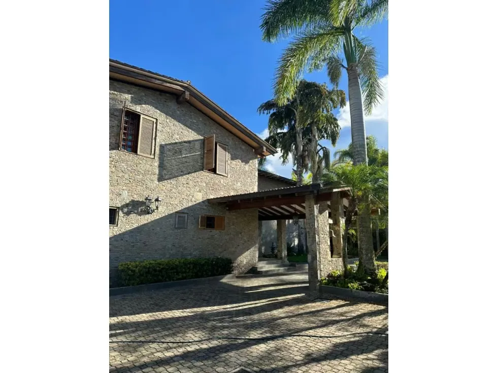 Se vende casa 900m2 La Lagunita 8541 - 3
