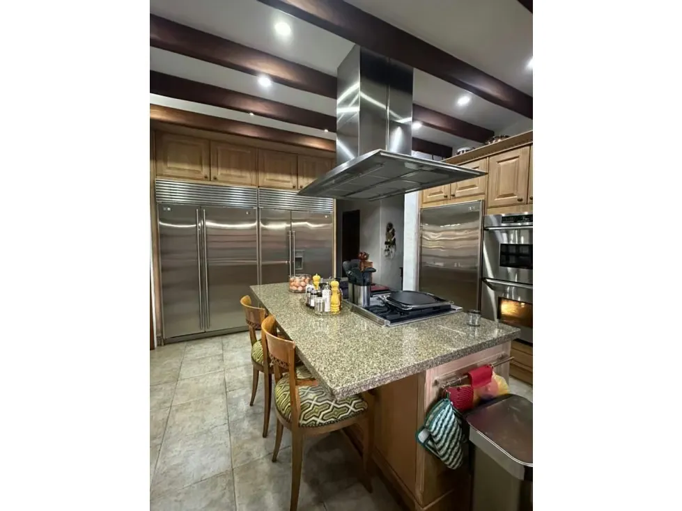 Se vende casa 900m2 La Lagunita 8541 - 8