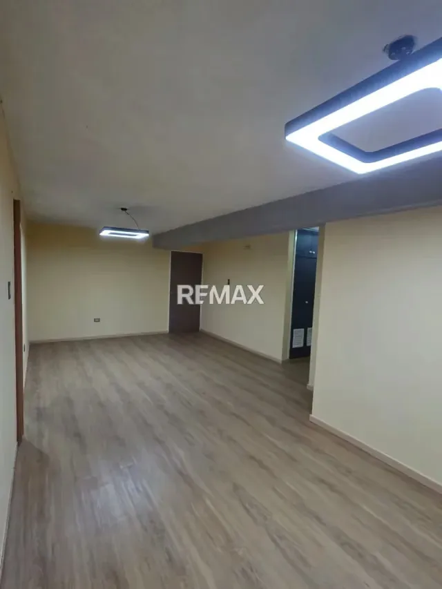 Venta Apartamento remodelado - Las Chimeneas - Valencia - (87 Mts.) - 2