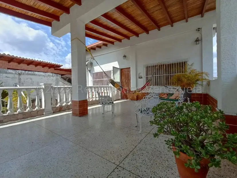 Casa (Multipes Niveles) en Venta en Pan de Azucar, Miranda