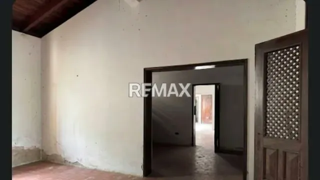 Casa Comercial a restaurar al lado de Nautilus - 3